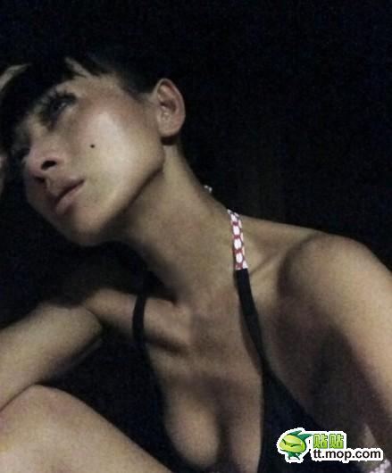 又是一個(gè)跟干露露叫板的艷星！