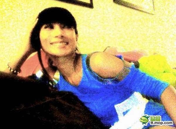 又是一個跟干露露叫板的艷星！