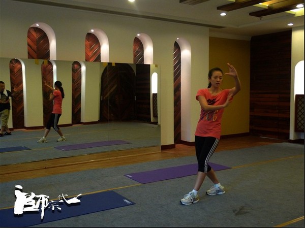 梁朝偉、章子怡、張震“拜師學(xué)藝”苦練功 《一代宗師》四大拳派戰(zhàn)江湖