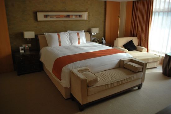 揭秘城陽(yáng)酒店奢華CEO套房 每晚房?jī)r(jià)七千