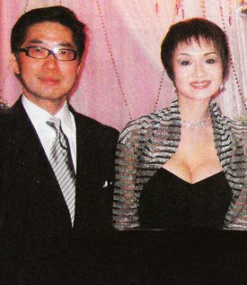 揭秘知名艷星的傳奇經(jīng)歷