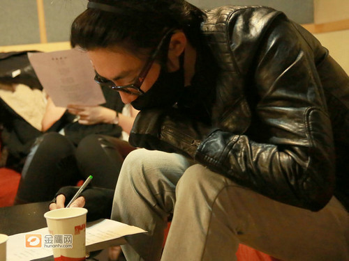 俞灝明復出后首曝清晰照 錄制新歌整裝蓄勢待發(fā)