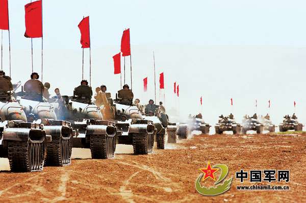 資料圖：參演部隊在北京軍區(qū)某訓練基地進行訓練。