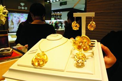 青島金價(jià)每克下跌最多50元 優(yōu)惠幅度大購(gòu)買劃算
