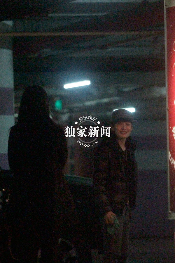 劉亦菲攜“綿羊音”曾軼可會干爹 陳金飛貼身當(dāng)代駕