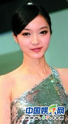 李穎芝整容前清楚照曝光 網友：鄰家小妹變蛇妖
