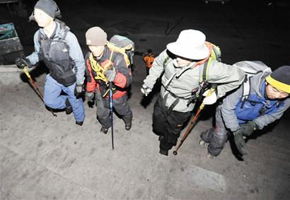 兵分三路踏雪進(jìn)嶗山再找8小時 老高生還要靠奇跡