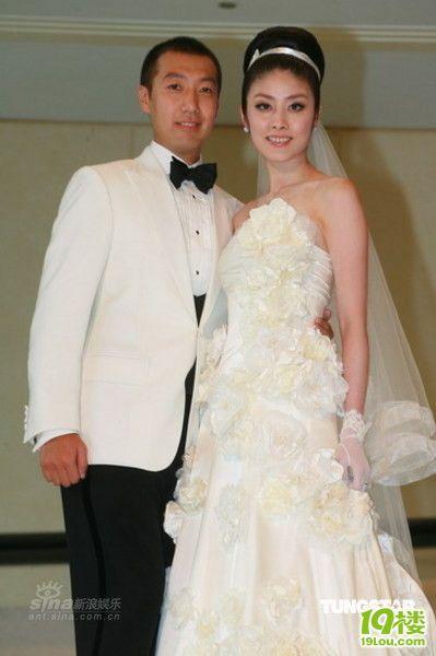 明星夫妻結婚照 哪對如今最幸福