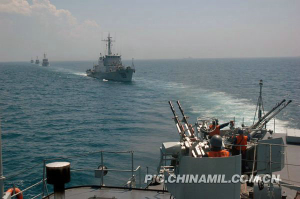 資料圖：中國海軍某獵潛艇大隊(duì)機(jī)動(dòng)反潛演練。