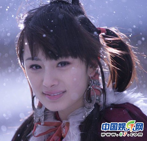 盤(pán)點(diǎn)影視劇浪漫白雪唯美瞬間 林心如楊冪趙雅芝俏皮嬌媚(圖)