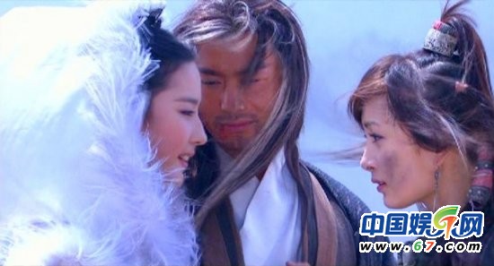 盤點(diǎn)影視劇浪漫白雪唯美瞬間 林心如楊冪趙雅芝俏皮嬌媚(圖)