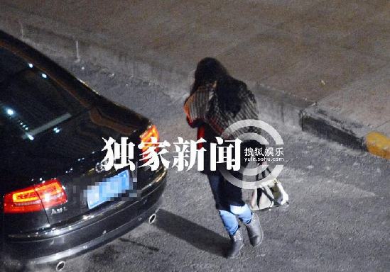 大S深夜獨(dú)自抵京 汪小菲豪車摘軍牌似因“萬(wàn)達(dá)公子”