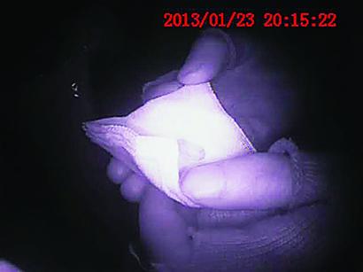 7歲女孩工廠找媽媽 誤開(kāi)沖床壓斷無(wú)名指
