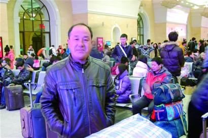 近八成受訪農(nóng)民工認(rèn)為青島是個(gè)打工的好地方 過去一年他們的平均月工資在三四千元