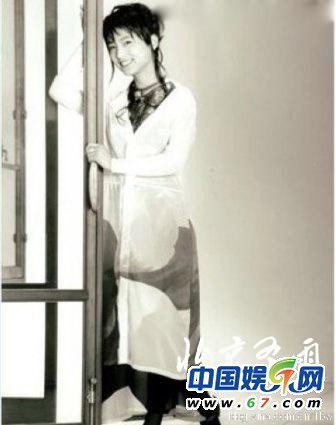 50歲李玲玉青澀照曝光 西游記玉兔精嫁洋老公曾起沖突