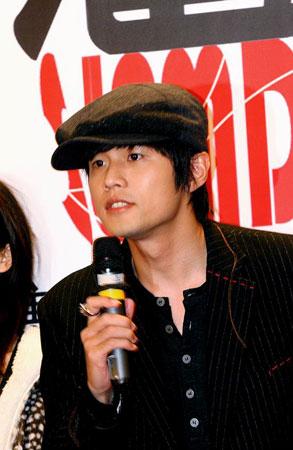 揭蛇年年終獎(jiǎng)出手闊綽的明星老板：黃曉明送員工豪車(chē)