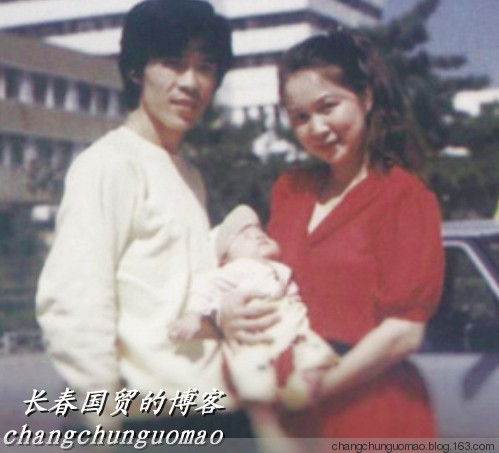 蔡明26歲兒子丁丁曝光