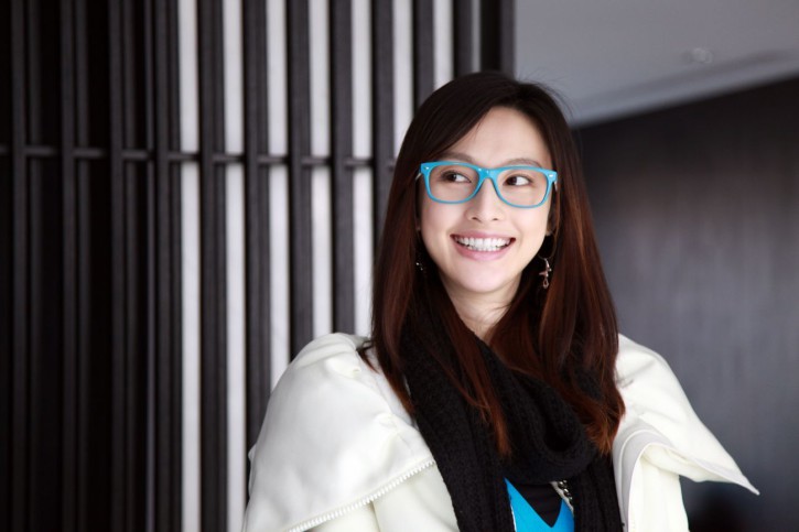 《北京青年》女星整容換臉照 網(wǎng)友：迎風(fēng)流淚！