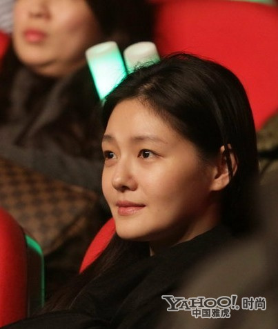 女神級明星真實(shí)素顏 臉殘面部僵
