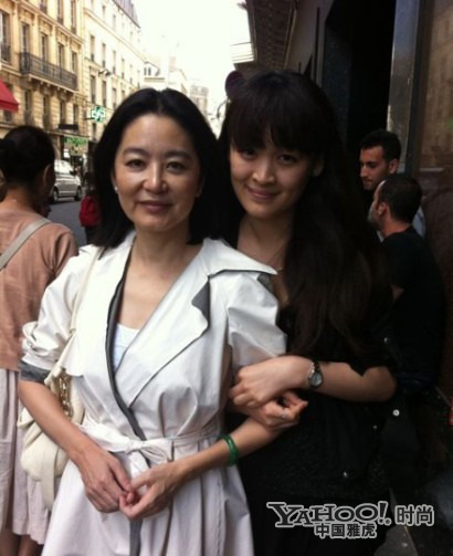女神級明星真實(shí)素顏 臉殘面部僵