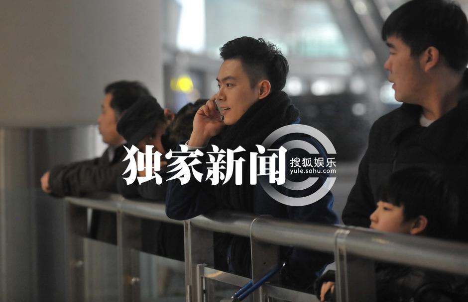 李彩樺富二代男友曝光 機場相擁