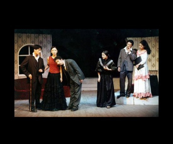 明星校園演出青澀照 你能認(rèn)出誰