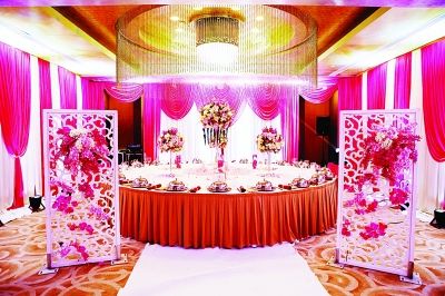 婚宴就一張餐桌，能坐22位賓客。