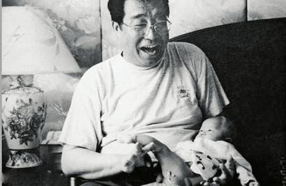 李雙江老來得子。
