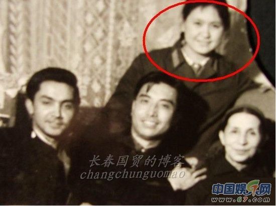 李雙江與前妻合影曝光。