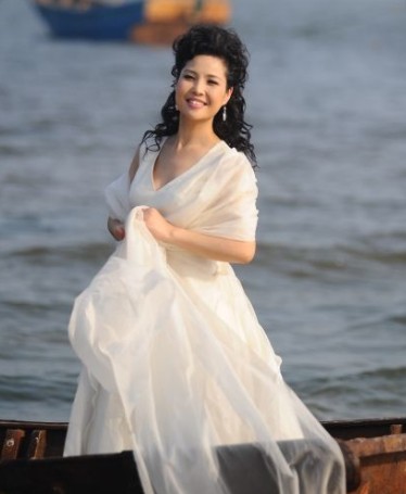 圖揭明星悲喜“師生戀” 李雙與愛妻江夢(mèng)鴿相差27歲！