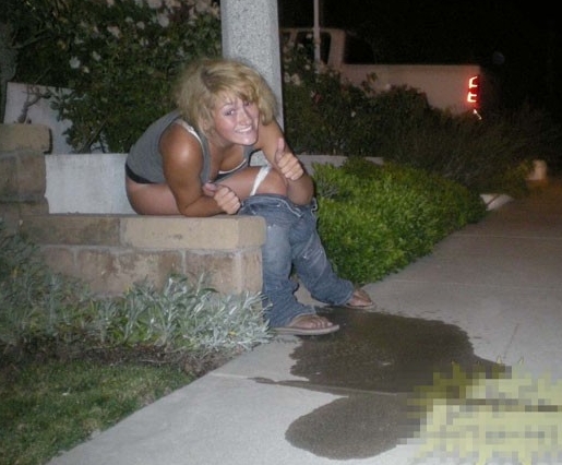 揭各地夜總會(huì) 醉酒男女亂性狂歡