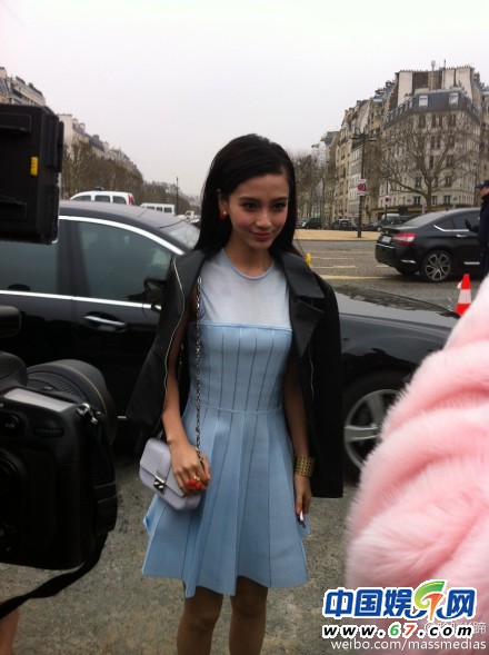 巴黎時(shí)尚周中國女星團(tuán)