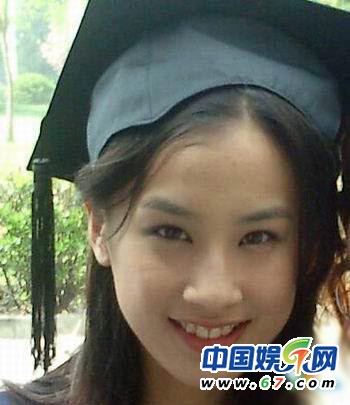 北影十年?；ㄈ毓?《老房有喜》童星小燕子標(biāo)準(zhǔn)美人胚