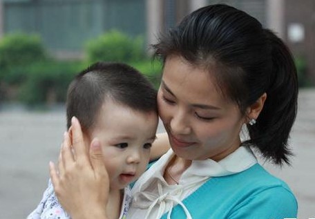 劉濤王艷胡靜趙薇 內(nèi)地四大豪門闊太誰最美