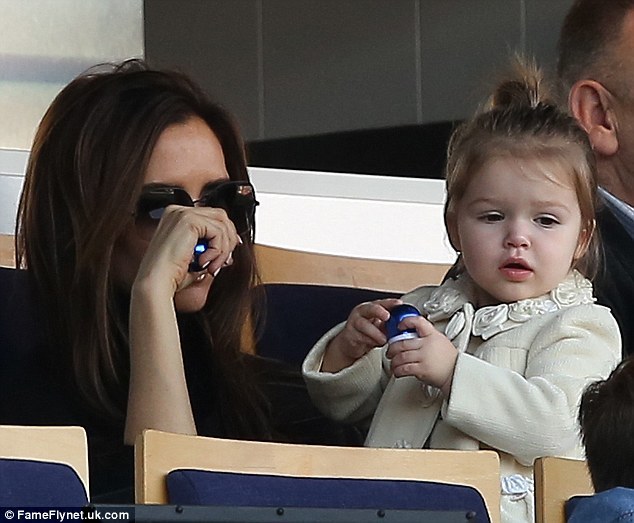 辣妹全家出動觀法甲