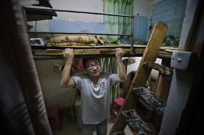 都市蟻?zhàn)宄嗦阏嫦?看后倍感凄涼