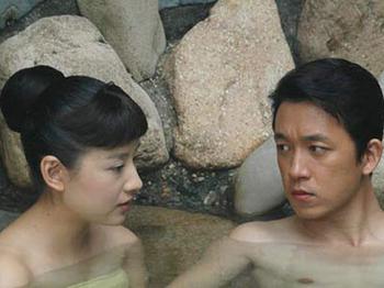 潘粵明與董潔曾經(jīng)十分恩愛(ài)