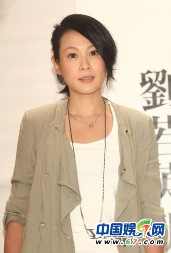 王菲那英鞏俐 天后級(jí)女星穿衣減齡大法