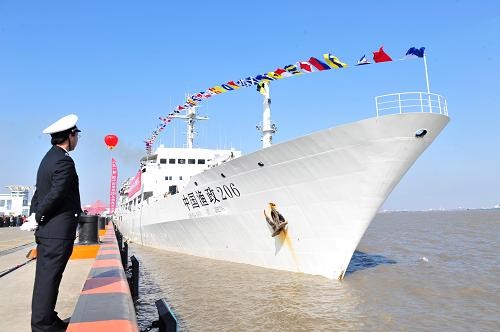 資料圖：中國目前最大漁政船中國漁政206船開赴釣魚島維權(quán)。