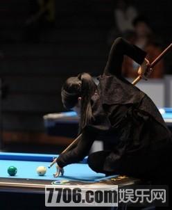 九球天后潘曉婷胸部壓球犯規(guī)惜敗 賽場風(fēng)采猶在