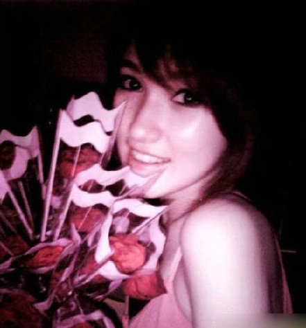 貴族學(xué)校奢侈生活：學(xué)生猖狂法拉利常見(jiàn)