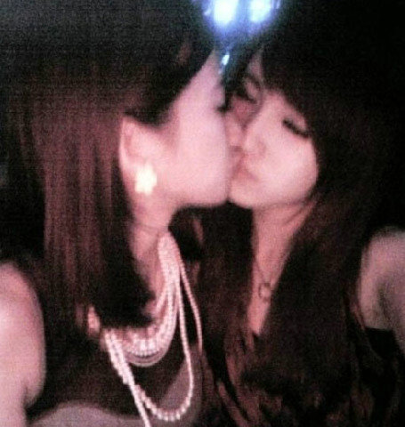 貴族學(xué)校奢侈生活：學(xué)生猖狂法拉利常見(jiàn)