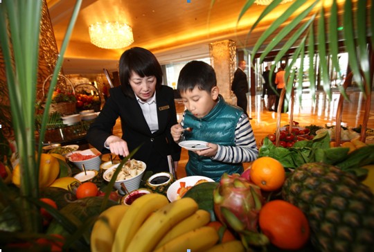 香格里拉推免費果蔬回歸自然 地球一小時環(huán)保節(jié)能