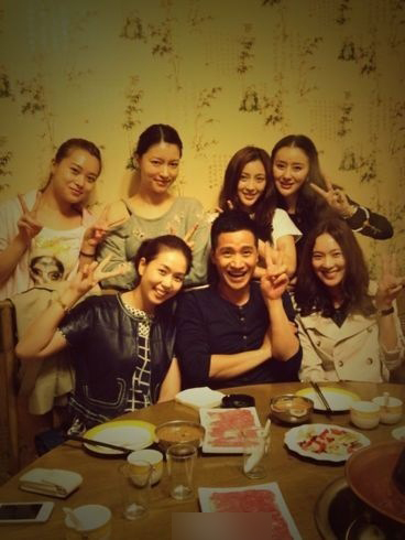 還原一個(gè)真實(shí)的明星 誰(shuí)最會(huì)賣(mài)萌