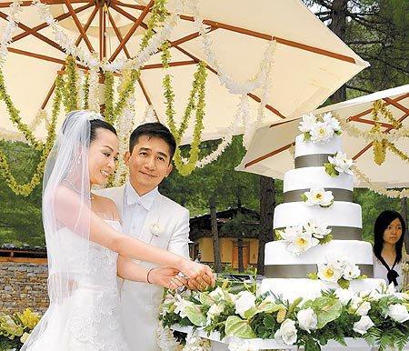 傳新還珠香妃當(dāng)小三遭暴打