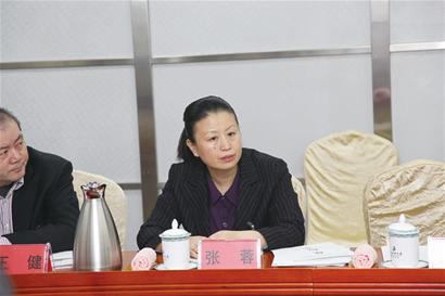 學(xué)校門口信號燈實(shí)施智能化管理 學(xué)校門口信號燈實(shí)施智能化管理