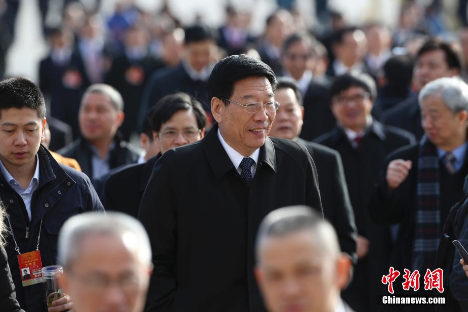 十二屆全國人大三次會議舉行預備會議