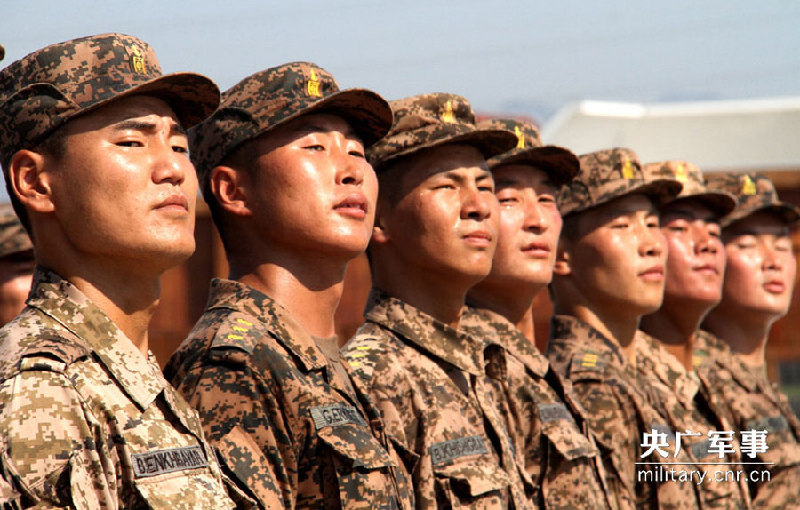 走進抗戰(zhàn)閱兵外軍方隊營地 拍遍17國外軍訓練