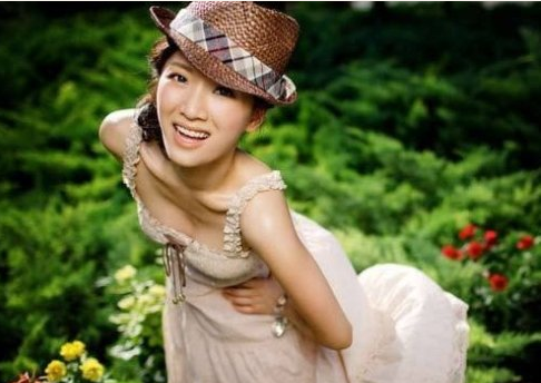 娛圈隱形富婆：李小璐美國(guó)開(kāi)超市 經(jīng)營(yíng)副業(yè)成億萬(wàn)富婆